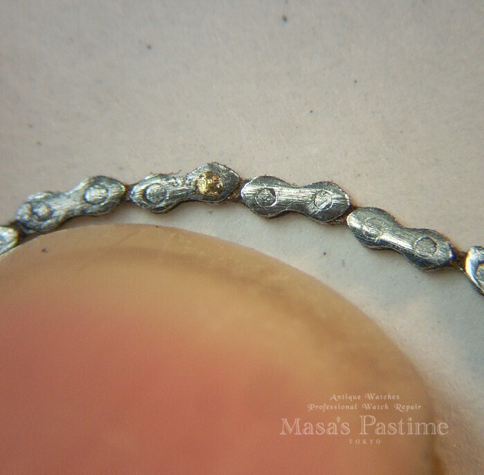 フュジー チェーンつなぎ